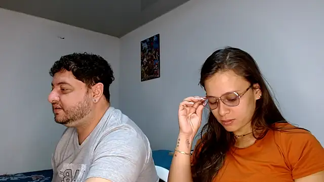 Snapshot of Paloma_Desire chatting on 02-18-25, 06:15 Paloma Desire online show from 02-18-25, 06:15