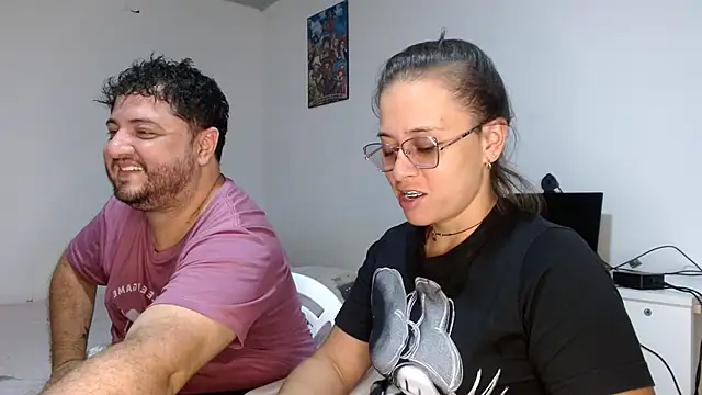 Snapshot of Paloma_Desire chatting on 03-18-25, 06:15 Paloma Desire online show from 03-18-25, 06:15