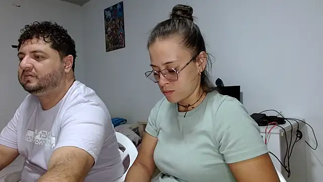 Snapshot of Paloma_Desire chatting on 03-19-25, 06:55 Paloma Desire online show from 03-19-25, 06:55