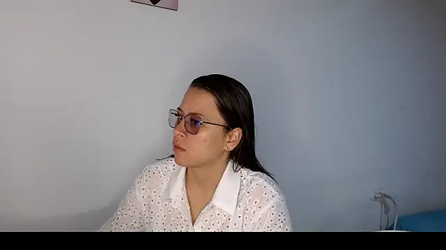 Snapshot of Paloma_Desire chatting on 11-07-25, 01:00 Paloma Desire online show from 11-07-25, 01:00