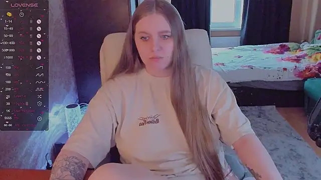 Snapshot of Alice_Dreamgirl_ chatting on 01-21-25, 09:13 Alice Dreamgirl online show from 01-21-25, 09:13