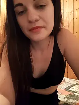 Snapshot of Eleni_Pappa chatting on 03-07-25, 06:00 Eleni Pappa online show from 03-07-25, 06:00