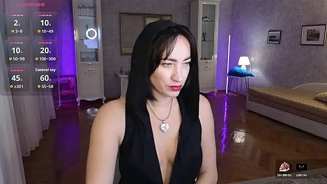 AnneHaddaway online show from 11-30-25, 06:45