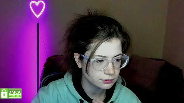 Snapshot of Alicia_redfollow chatting on 02-09-25, 06:22 Alicia redfollow online show from 02-09-25, 06:22
