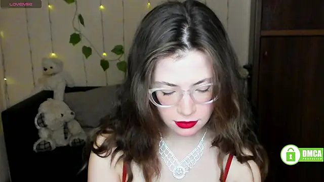 Snapshot of Alicia_redfollow chatting on 02-14-25, 06:23 Alicia redfollow online show from 02-14-25, 06:23