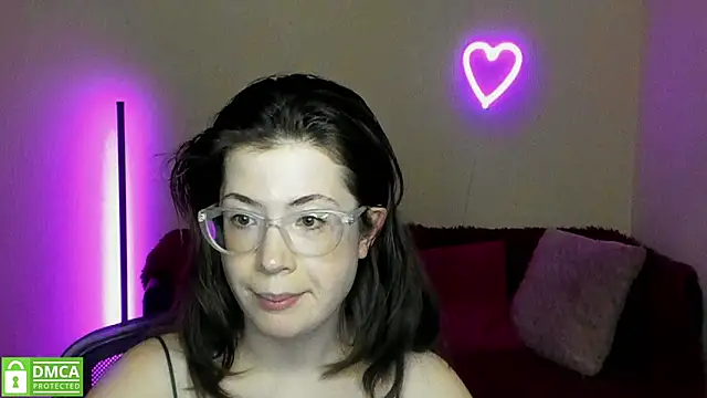 Snapshot of Alicia_redfollow chatting on 03-06-25, 12:32 Alicia redfollow online show from 03-06-25, 12:32