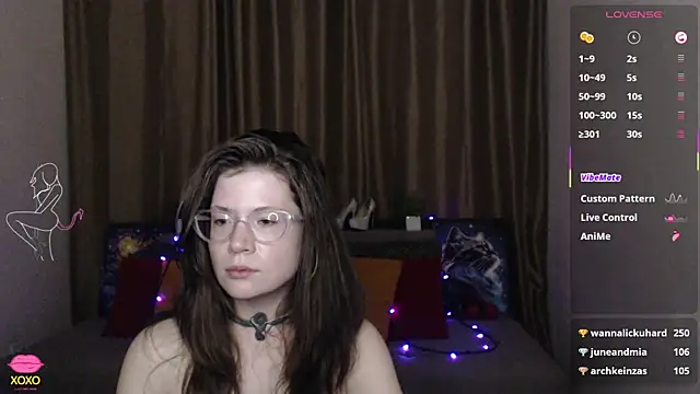 Snapshot of Alicia_redfollow chatting on 03-15-25, 03:37 Alicia redfollow online show from 03-15-25, 03:37