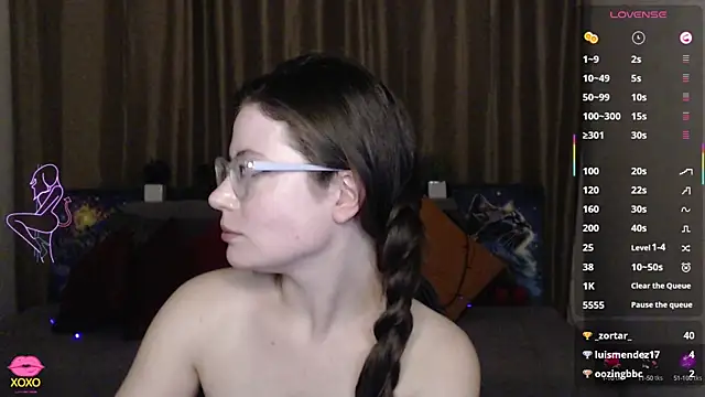Snapshot of Alicia_redfollow chatting on 03-18-25, 12:27 Alicia redfollow online show from 03-18-25, 12:27