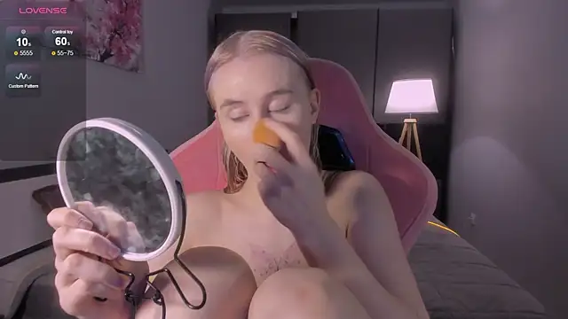 Molly Toads online show from 01-23-25, 02:17