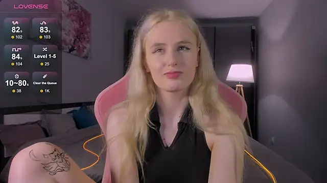 Molly Toads online show from 01-28-25, 07:10