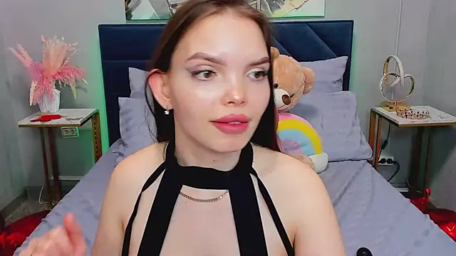 Curvy Dynamite  online show from 04-11-26, 07:45