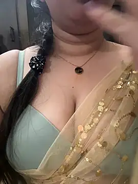 Snapshot of Akhi_Akshaya chatting on 12-27-24, 06:10 Akhi Akshaya online show from 12-27-24, 06:10