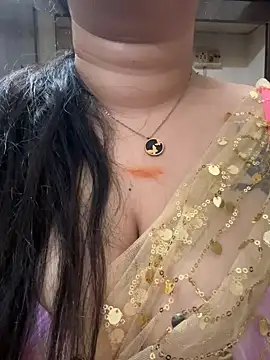 Snapshot of Akhi_Akshaya chatting on 12-28-24, 03:59 Akhi Akshaya online show from 12-28-24, 03:59