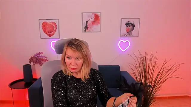 RosalindaFortuna online show from 12-30-24, 09:05