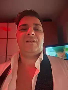 SecretlyDD online show from 02-11-25, 03:18