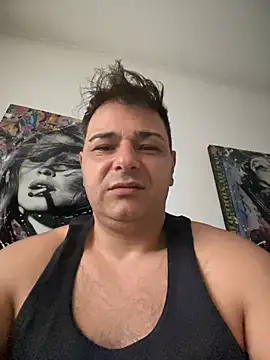 SecretlyDD online show from 02-18-25, 08:49