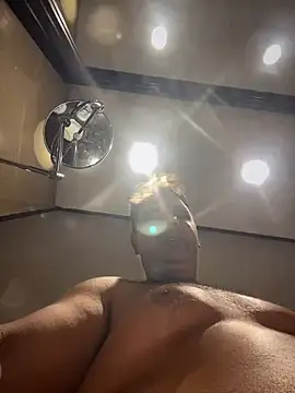 SecretlyDD online show from 03-04-25, 04:27