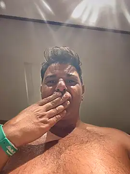 SecretlyDD online show from 03-04-25, 03:37