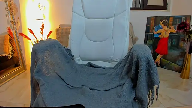 Julya Anna online show from 03-29-26, 05:18