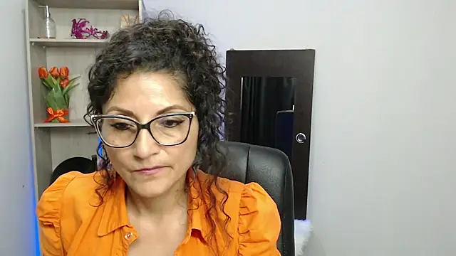 Snapshot of arianna_ros3 chatting on 02-07-25, 09:15 arianna ros3 online show from 02-07-25, 09:15