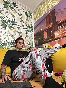 Lucky Deniz online show from 02-02-26, 11:58