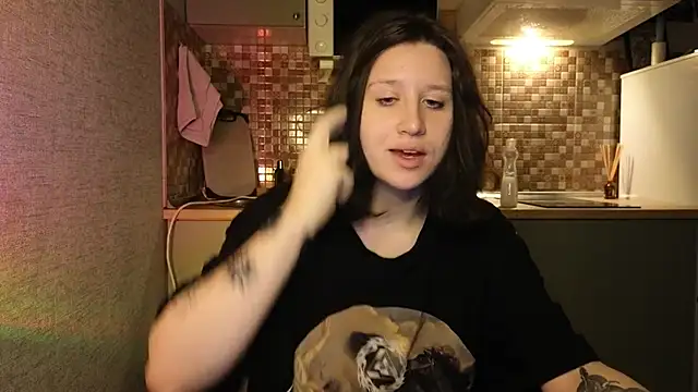 Snapshot of whatamarrie chatting on 01-29-25, 12:43 whatamarrie online show from 01-29-25, 12:43