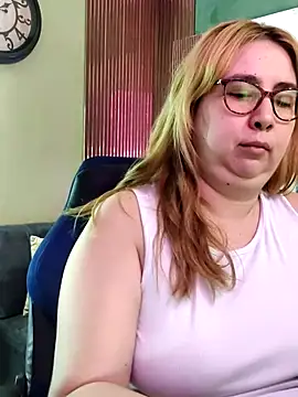 Snapshot of chloe_prg chatting on 07-10-26, 01:21 chloe prg online show from 07-10-26, 01:21