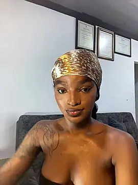 Zizi-campbel online show from 03-11-25, 09:02