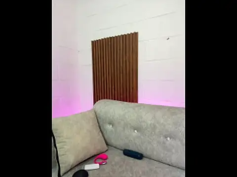 Zizi-campbel online show from 04-28-26, 11:04