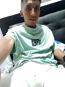 Alex-col online show from 12-25-24, 07:57