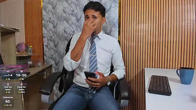 Hideintheoffice online show from 03-29-26, 01:00