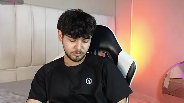 Samir bear online show from 04-14-26, 12:33