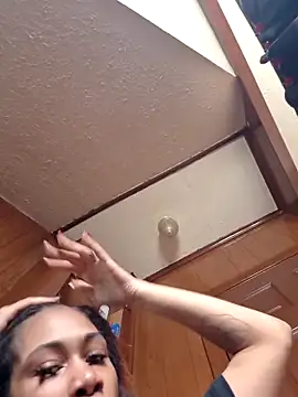 carmelbbyx22 online show from 04-21-26, 12:55