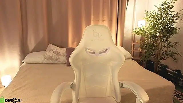 Cheryl  Brown online show from 04-14-26, 01:33