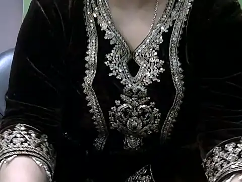 Housewife12 online show from 02-15-26, 07:51