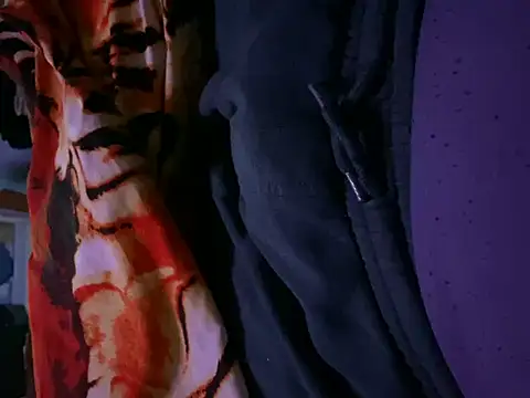 Snapshot of makedaddyhappy6 chatting on 12-26-24, 04:32 makedaddyhappy6 online show from 12-26-24, 04:32