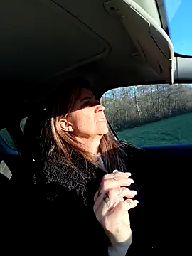 sansan2411 online show from 12-17-25, 03:07