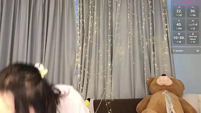 queenasian online show from 12-18-24, 12:10