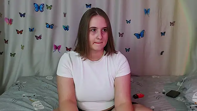 Snapshot of Phantommira chatting on 01-11-25, 08:21 Phantommira online show from 01-11-25, 08:21