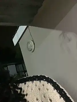 Snapshot of teddy04 chatting on 02-18-25, 05:10 teddy04 online show from 02-18-25, 05:10