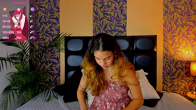 Snapshot of hinata_itachi chatting on 03-08-25, 09:18 hinata itachi online show from 03-08-25, 09:18