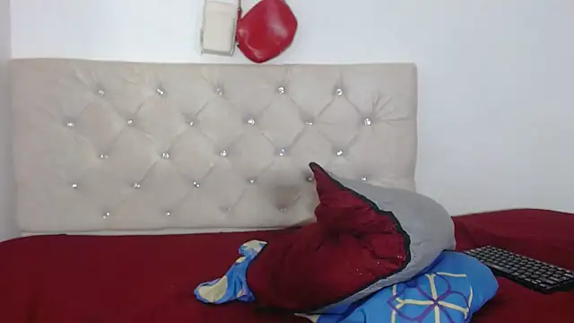 evaFiore online show from 02-21-25, 07:43