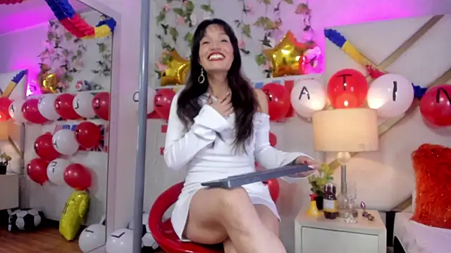 AmyRox  online show from 07-17-26, 12:23