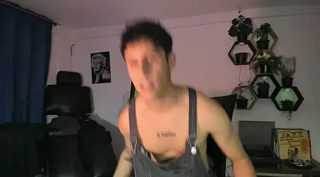 Snapshot of Antonello_Vannucci chatting on 02-24-25, 11:41 Antonello Vannucci online show from 02-24-25, 11:41