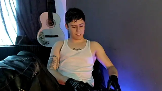 Antonello Vannucci online show from 11-21-25, 02:49