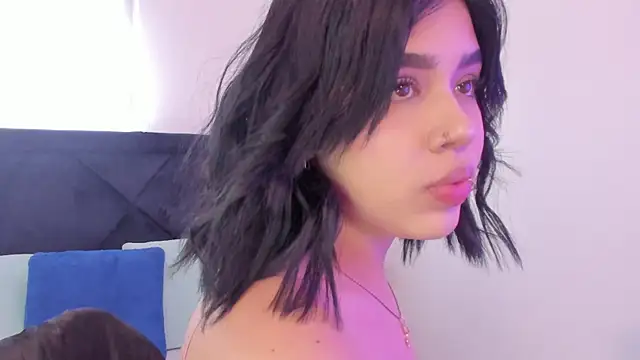 Lily Woodz online show from 12-22-25, 07:11