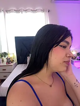 Lily Woodz online show from 06-04-26, 07:09