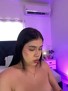 Lily Woodz online show from 06-27-26, 07:08