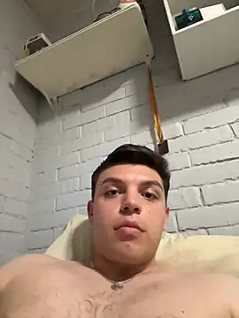 Snapshot of Sebas-Sak chatting on 07-31-26, 02:22 Sebas-Sak online show from 07-31-26, 02:22