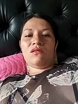 Snapshot of kattia_bk chatting on 12-20-24, 10:22 kattia bk online show from 12-20-24, 10:22
